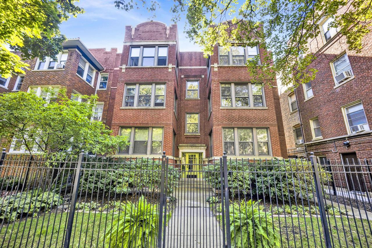 1533 W Fargo Ave. #1W, Chicago, IL 60626