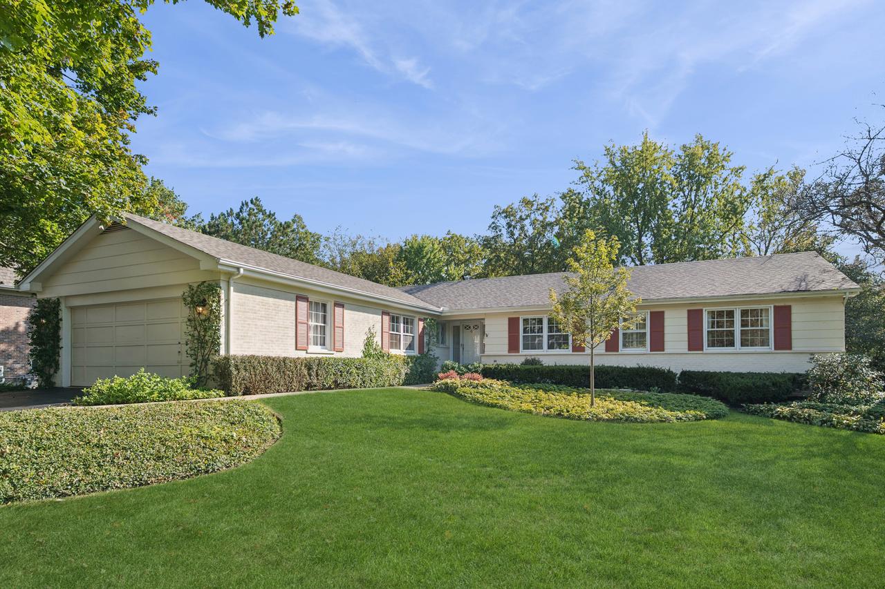 701 Morningside Dr., Lake Forest, IL 60045