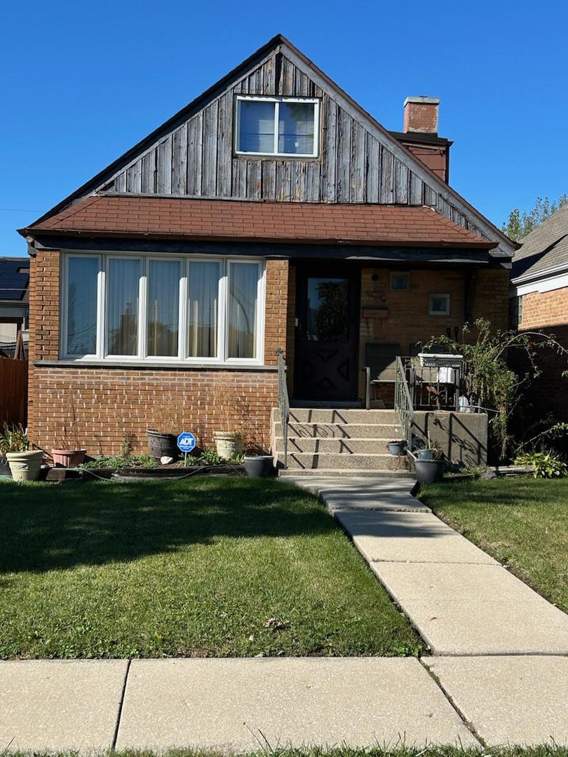 7712 Nagle Ave., Burbank, IL 60459