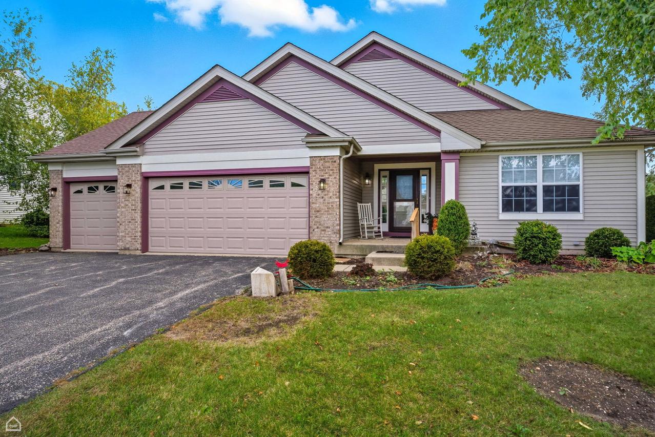 2008 Crooked Tree Ct., Mchenry, IL 60050