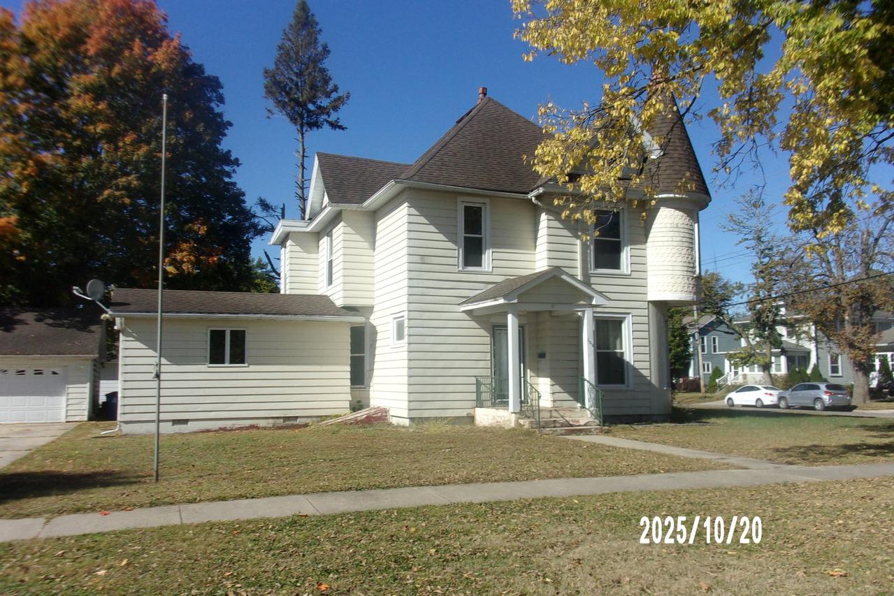 103 S Belmont Ave., Watseka, IL 60970