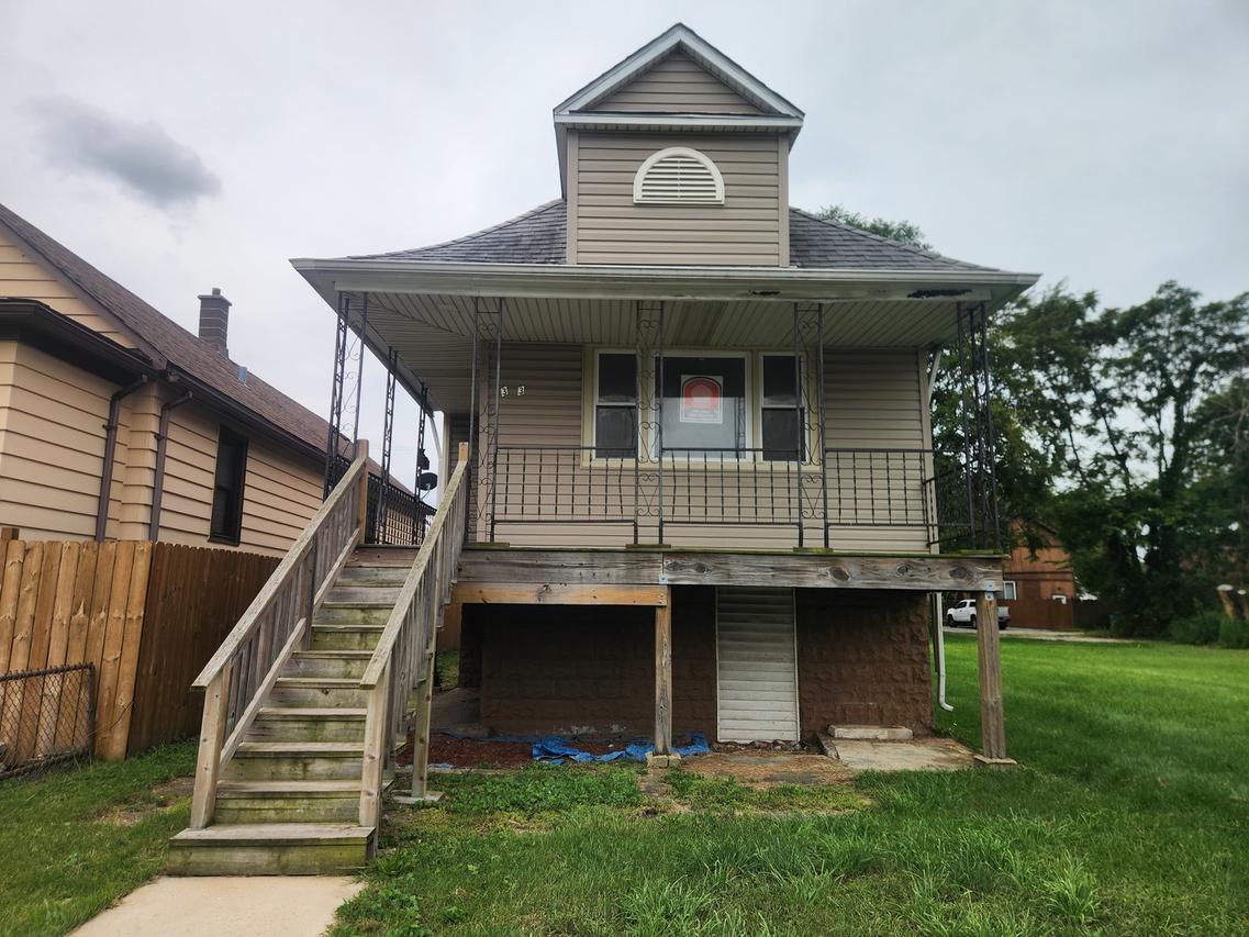 303 W 153rd Pl., Calumet City, IL 60409