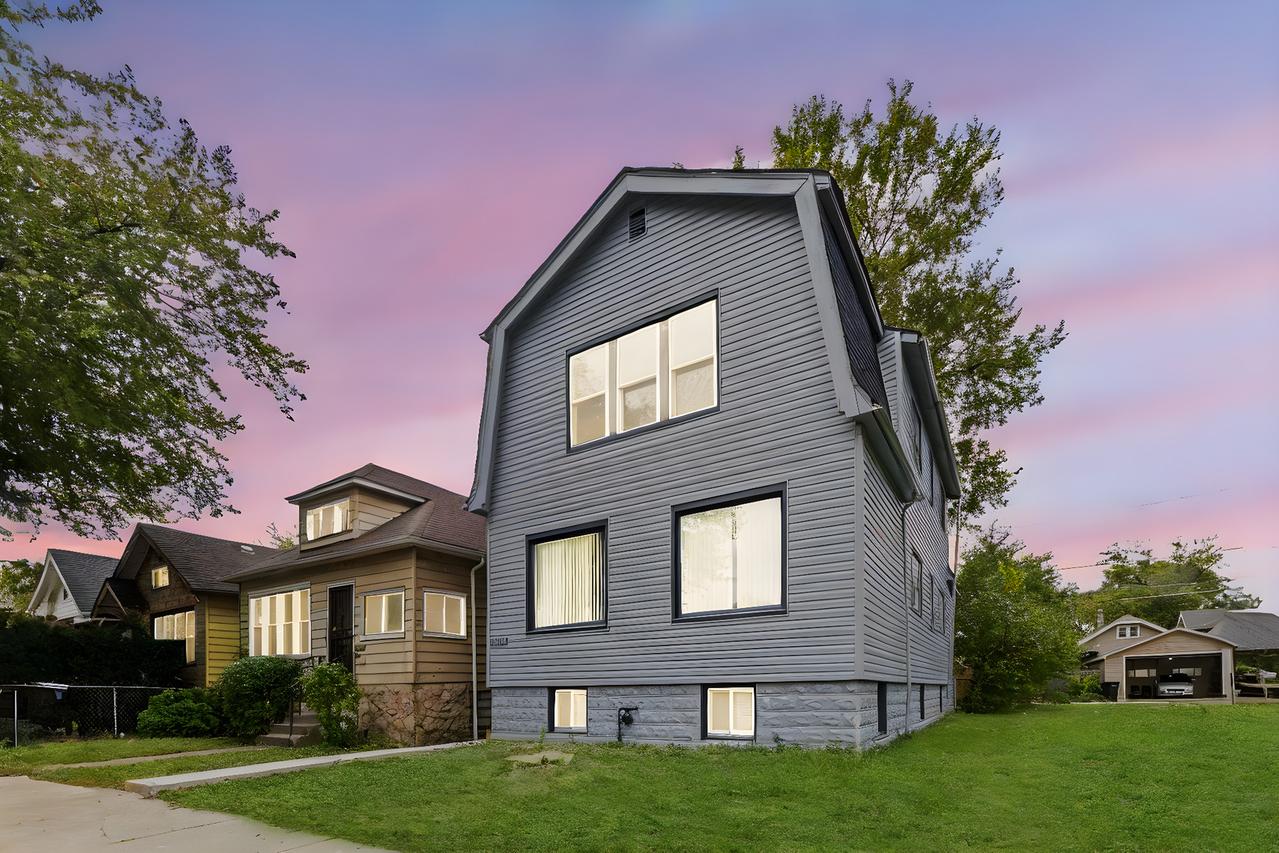 10018 S State St., Chicago, IL 60628