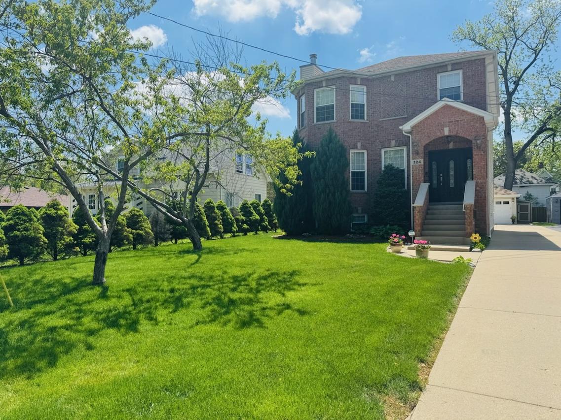 124 Hubbard Ct., Wauconda, IL 60084