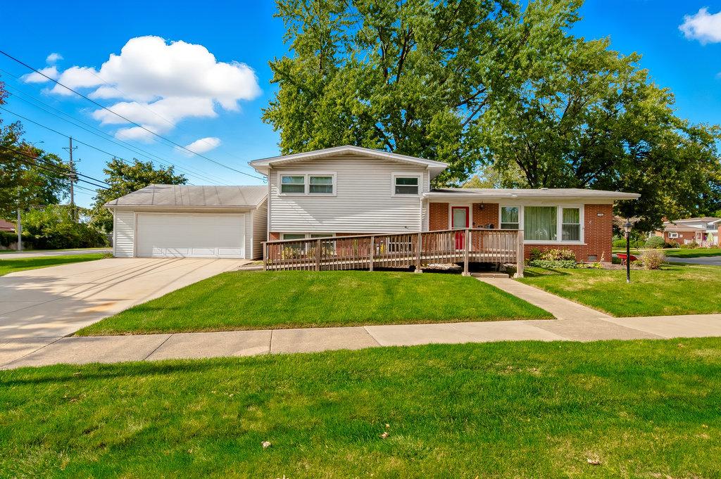 178 W Normandy Dr., Chicago Heights, IL 60411