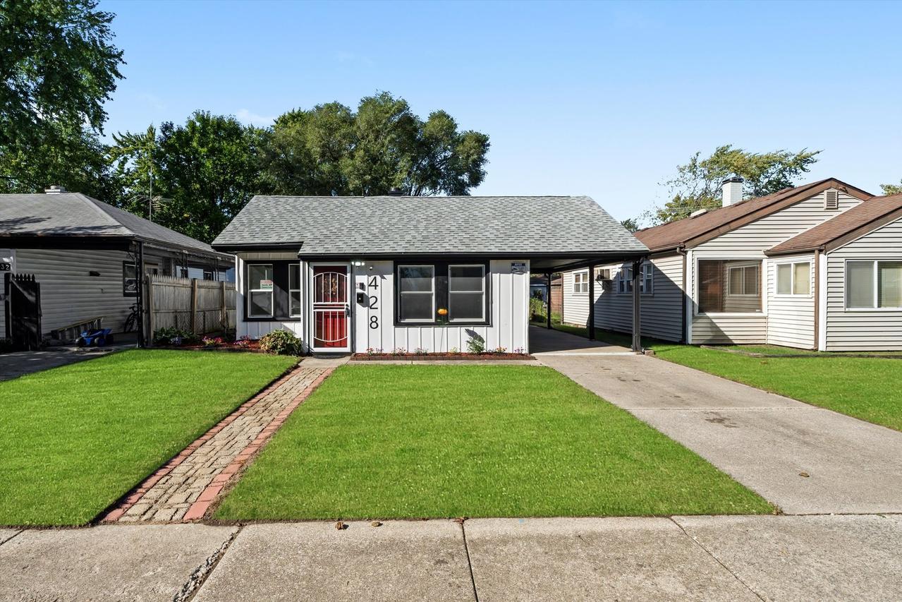 428 Paxton Ave., Calumet City, IL 60409