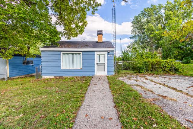 35107 N Rosewood Ave., Ingleside, IL 60041