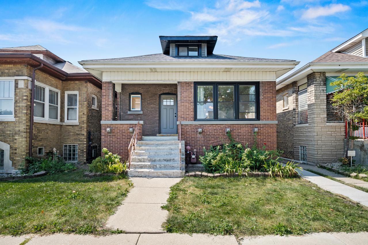 2922 N Kilpatrick Ave., Chicago, IL 60641