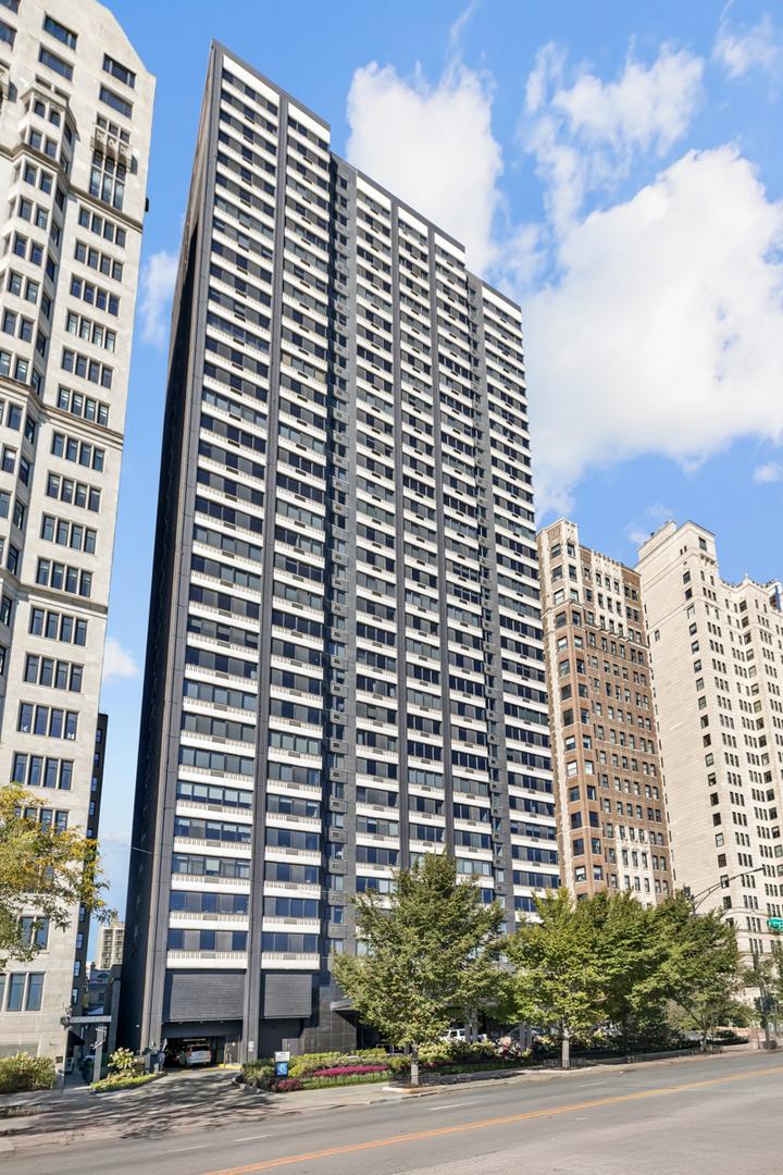 1440 N Lake Shore Dr. #21H, Chicago, IL 60610