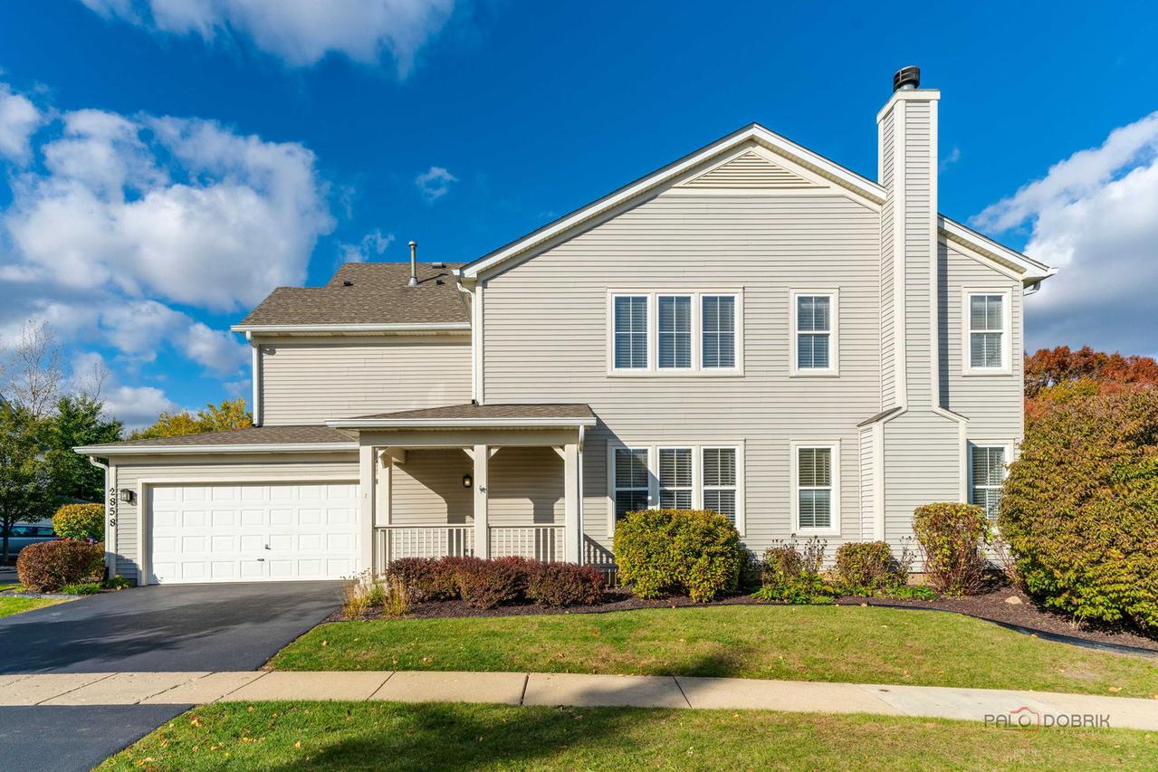 2858 Falling Waters Ln., Lindenhurst, IL 60046