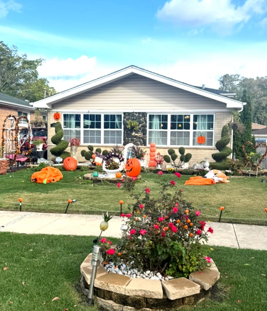 14241 S Marquette Ave., Burnham, IL 60633