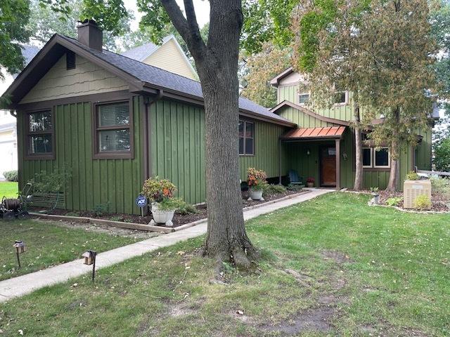 25266 N Hickory St., Antioch, IL 60002