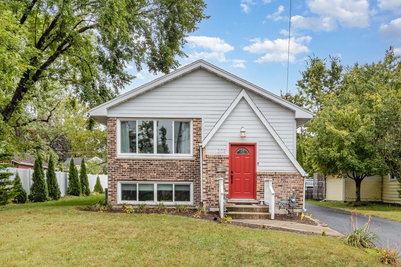 203 Fir St., New Lenox, IL 60451