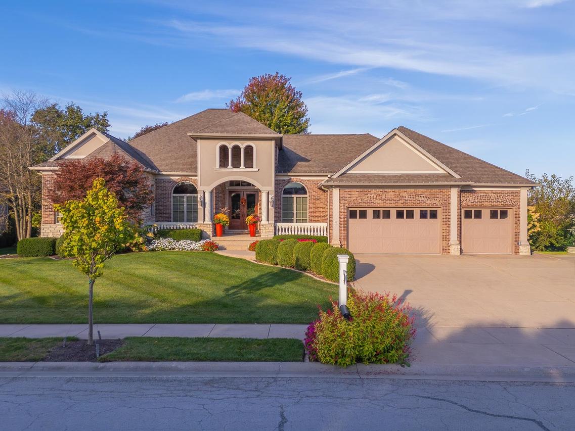 47 Stonebrook Ct., Bloomington, IL 61704