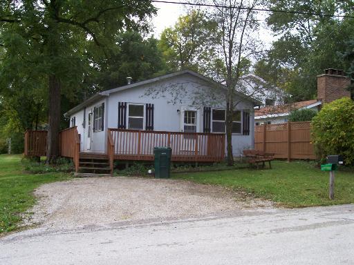 24471 W Poplar St., Round Lake, IL 60073
