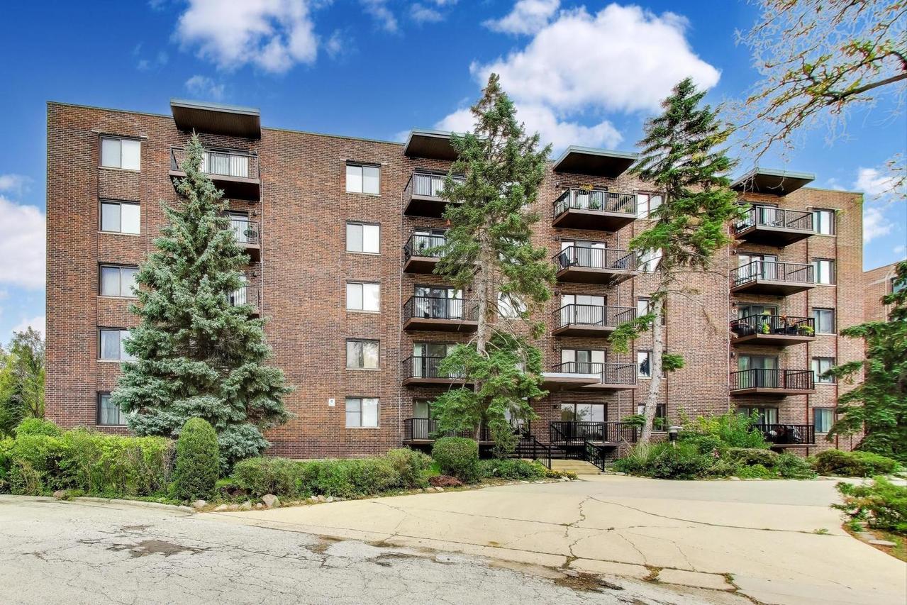 6525 N Nashville Ave. #404D, Chicago, IL 60631