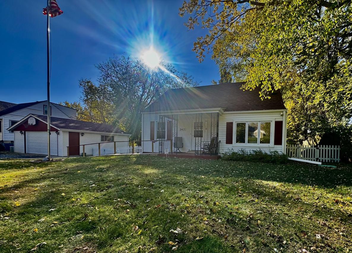 2413 Lindberg Dr., Rockford, IL 61109