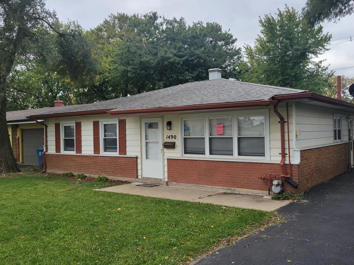 1490 Lincoln Ave., Calumet City, IL 60409
