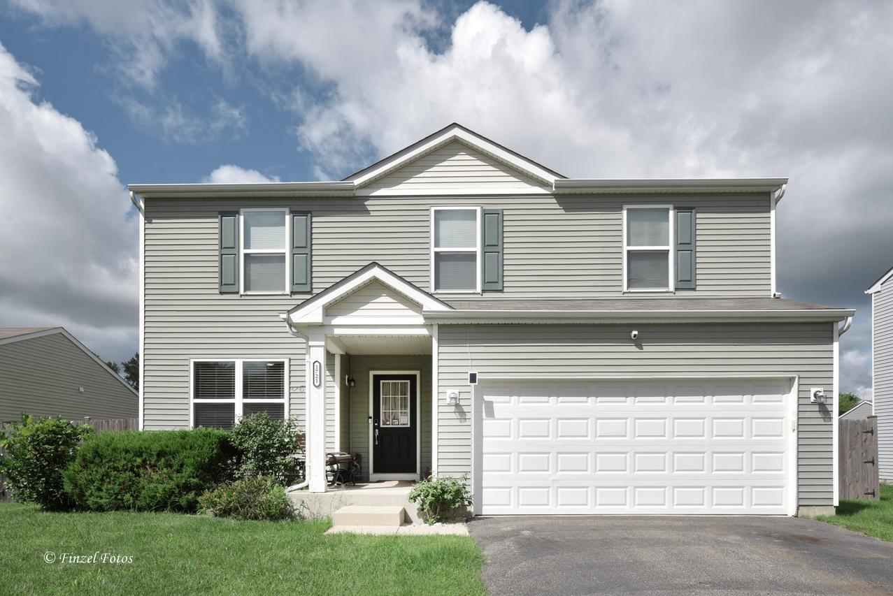 1721 Yasgur Dr., Woodstock, IL 60098