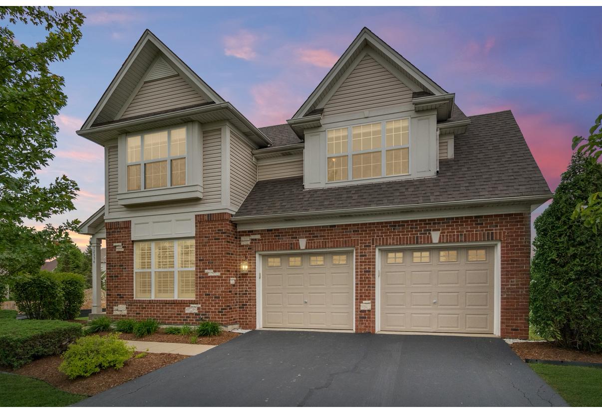 12354 S Blue Water Pkwy., Plainfield, IL 60585