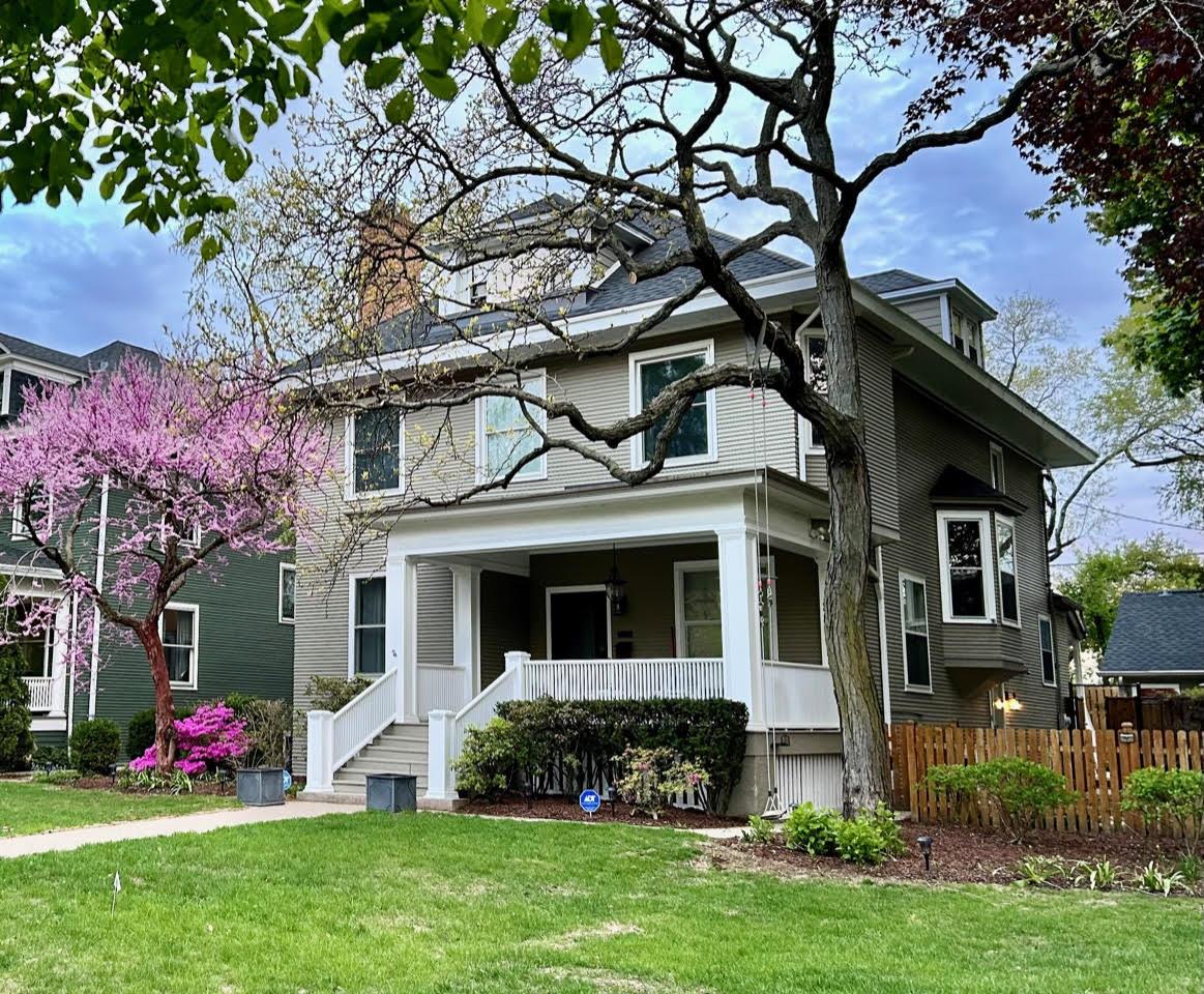 [Address Hidden by Seller], Evanston, IL 60202