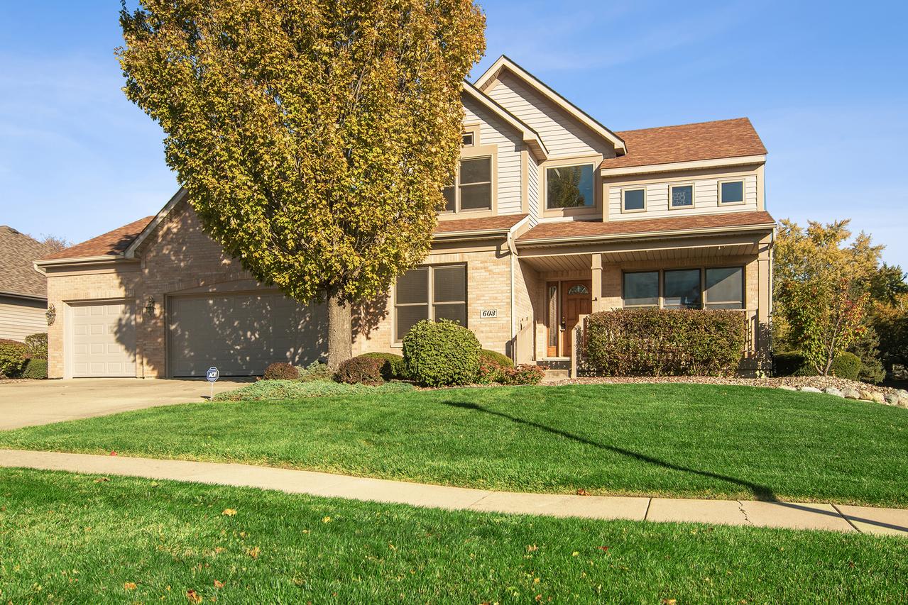 603 Ridgewood Dr., Antioch, IL 60002