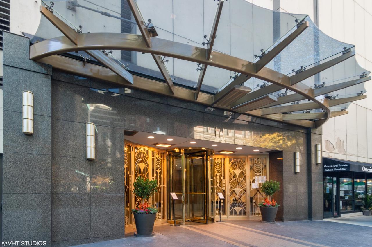 111 E Chestnut St. #P5B-9, Chicago, IL 60611