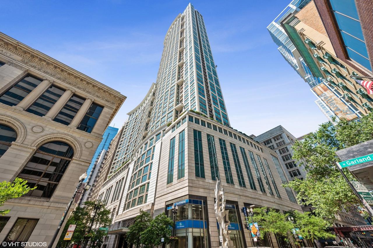 130 N Garland Ct. #2612, Chicago, IL 60602