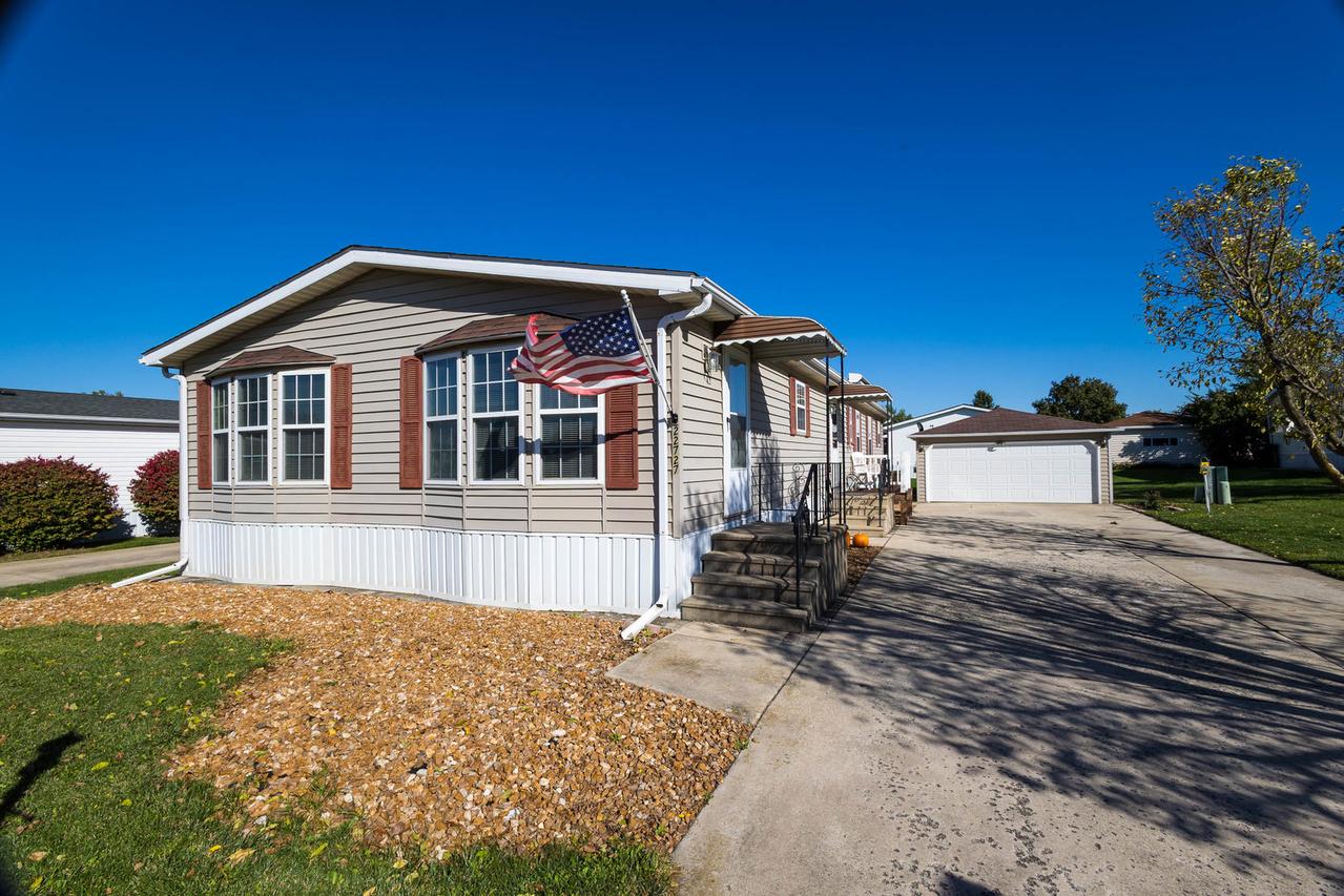 22727 S Butler Ln., Frankfort, IL 60423