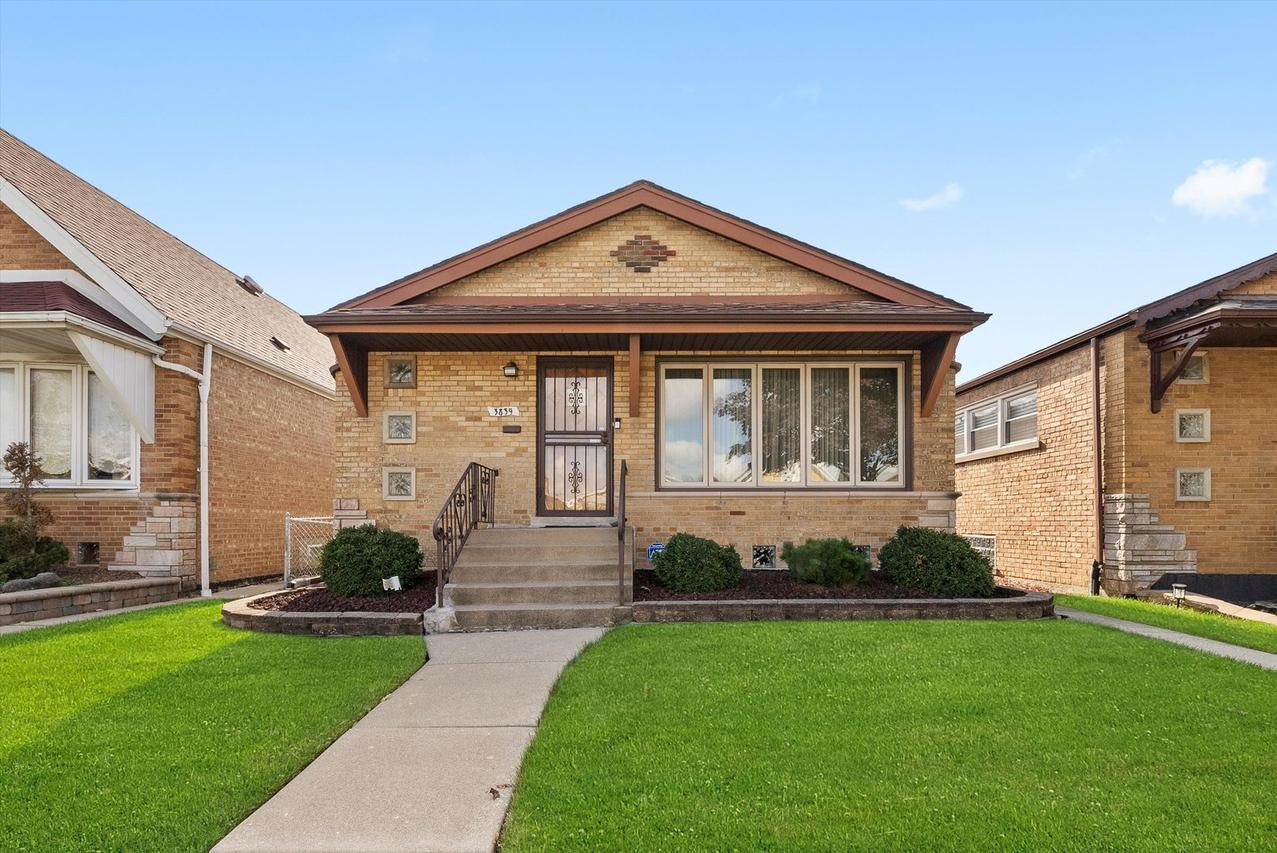 3839 W 68th Pl., Chicago, IL 60629