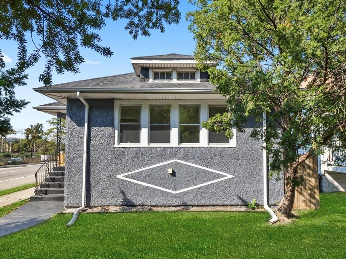 1718 S 7th Ave., Maywood, IL 60153