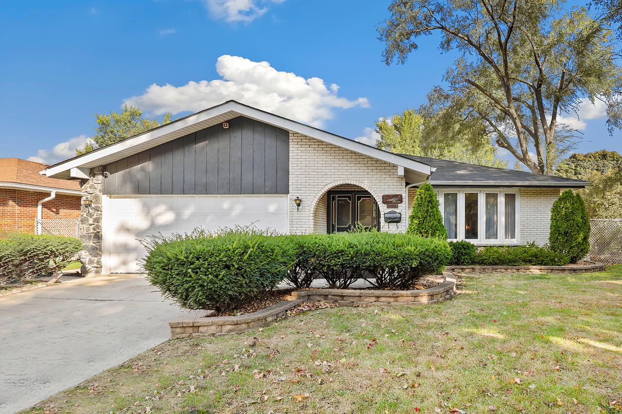 4308 W 91st Pl., Oak Lawn, IL 60453