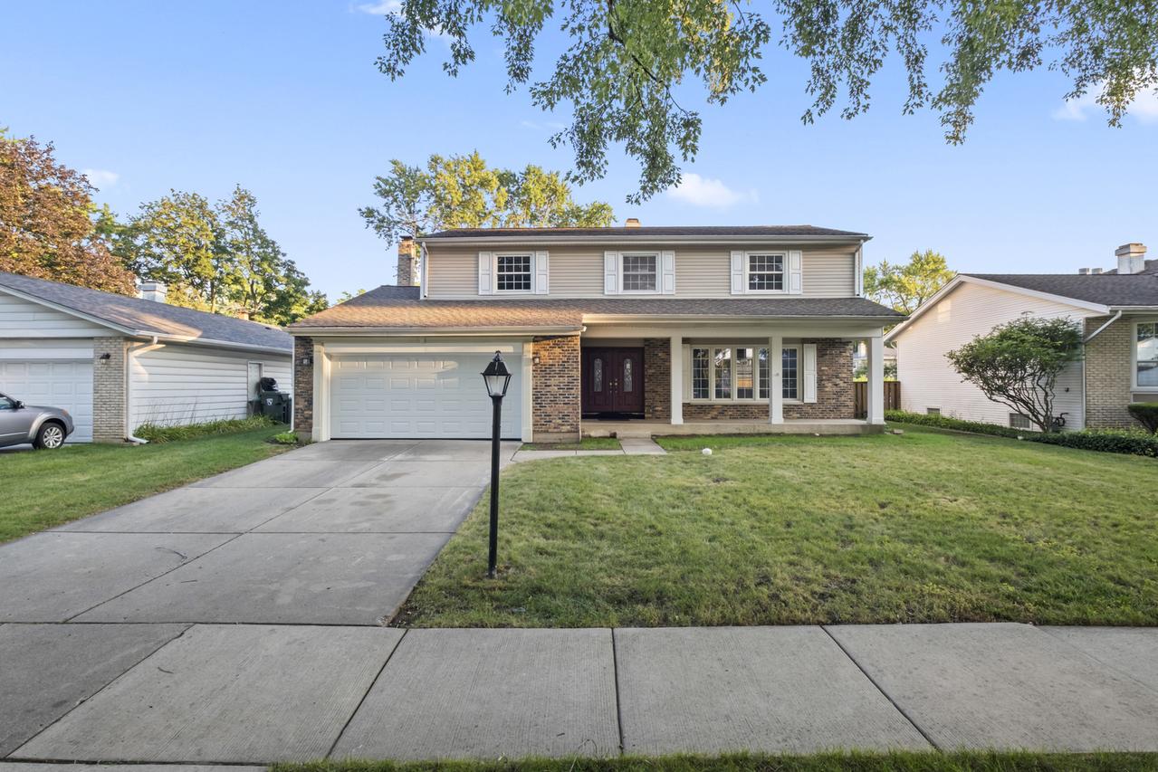 1813 E Wood Ln., Mount Prospect, IL 60056