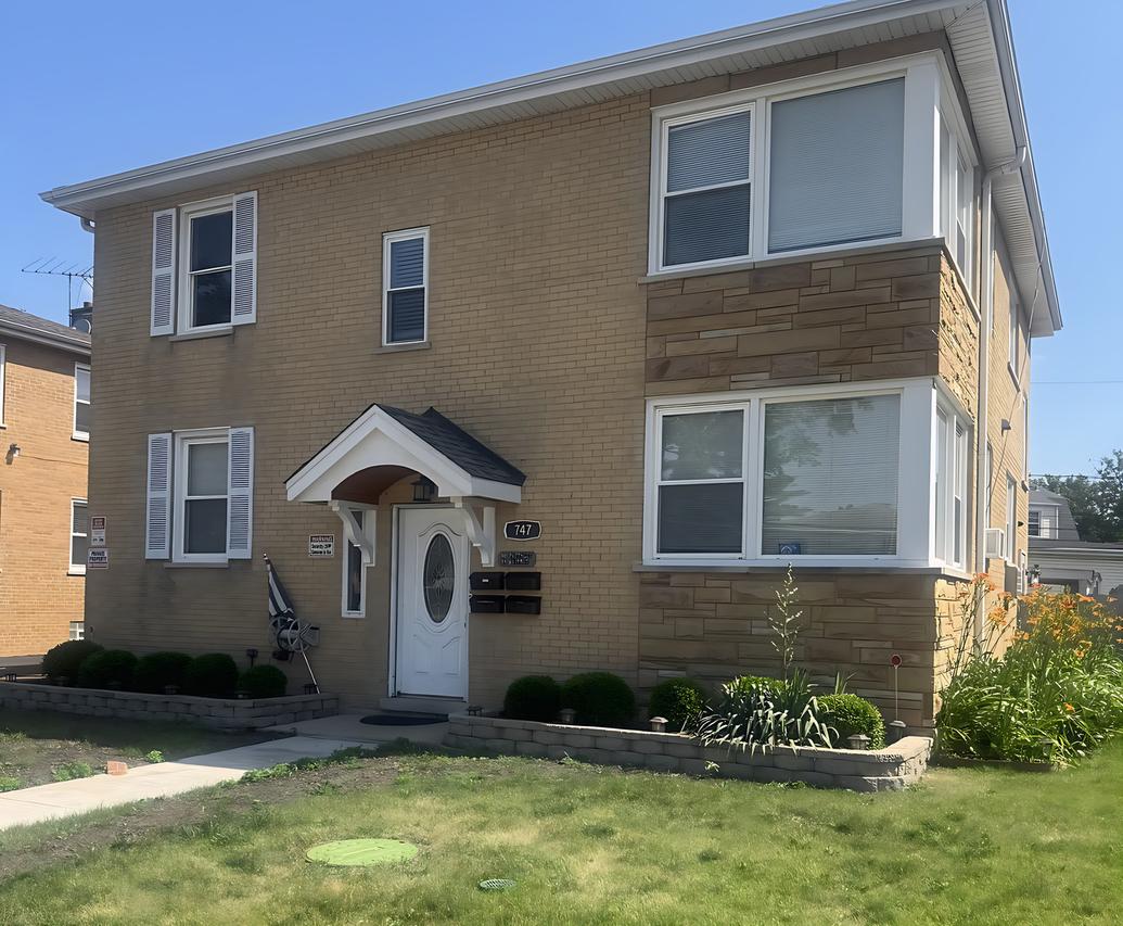 747 N Northwest Hwy., Park Ridge, IL 60068