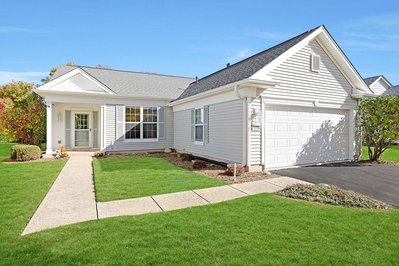 13728 Chestnut Ln., Huntley, IL 60142