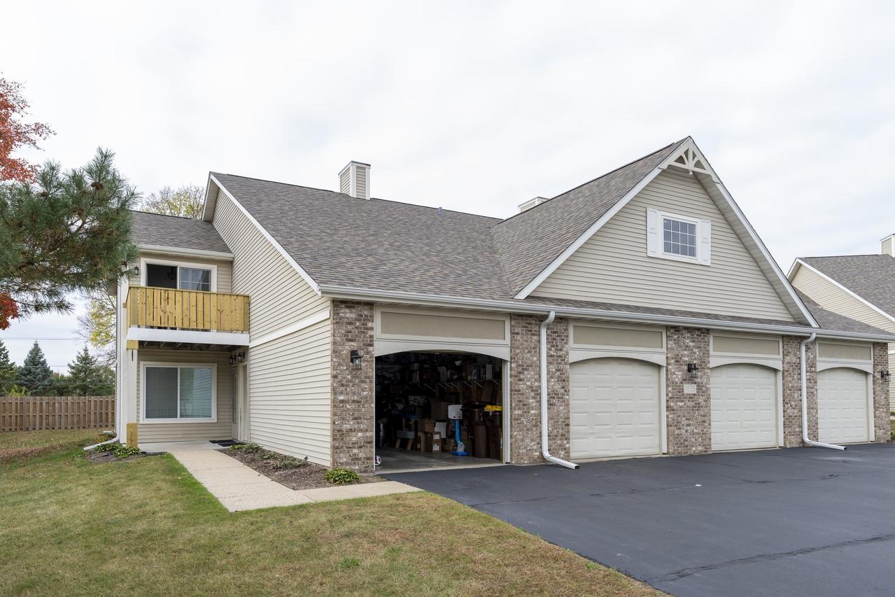 6526 Timberleaf Ct. #4, Loves Park, IL 61111