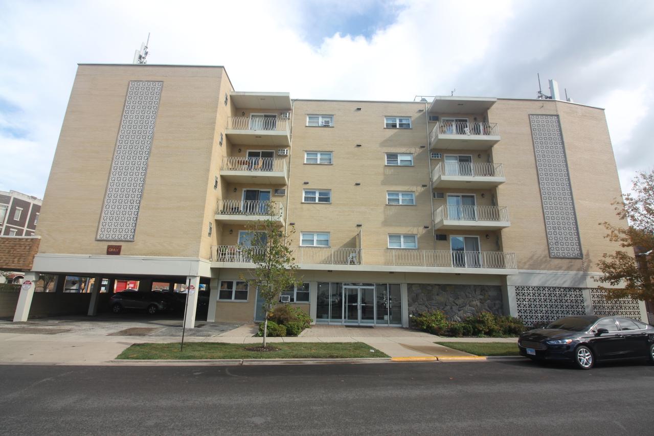 7929 W Grand Ave. #405, Elmwood Park, IL 60707