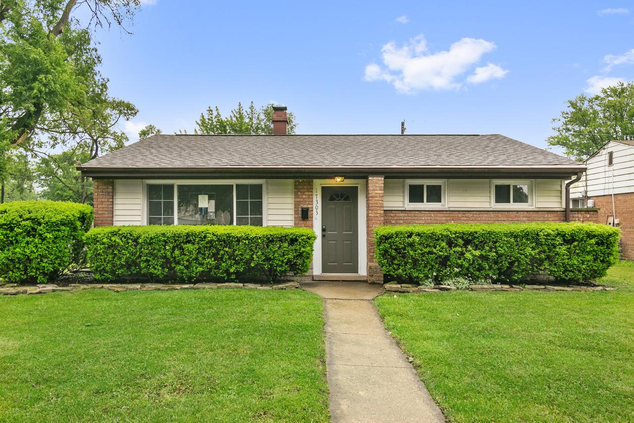 17303 Chicago Ave., Lansing, IL 60438