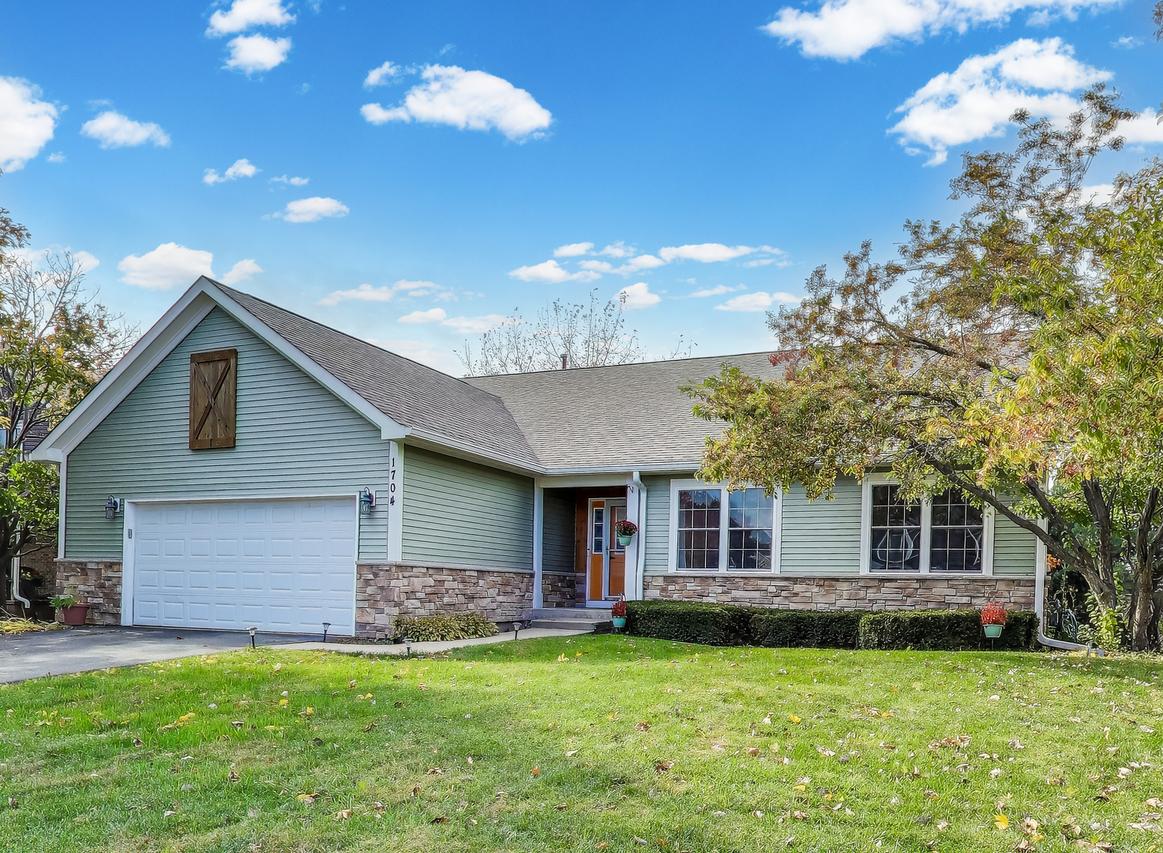 1704 Cherry Ct., Lake Villa, IL 60046