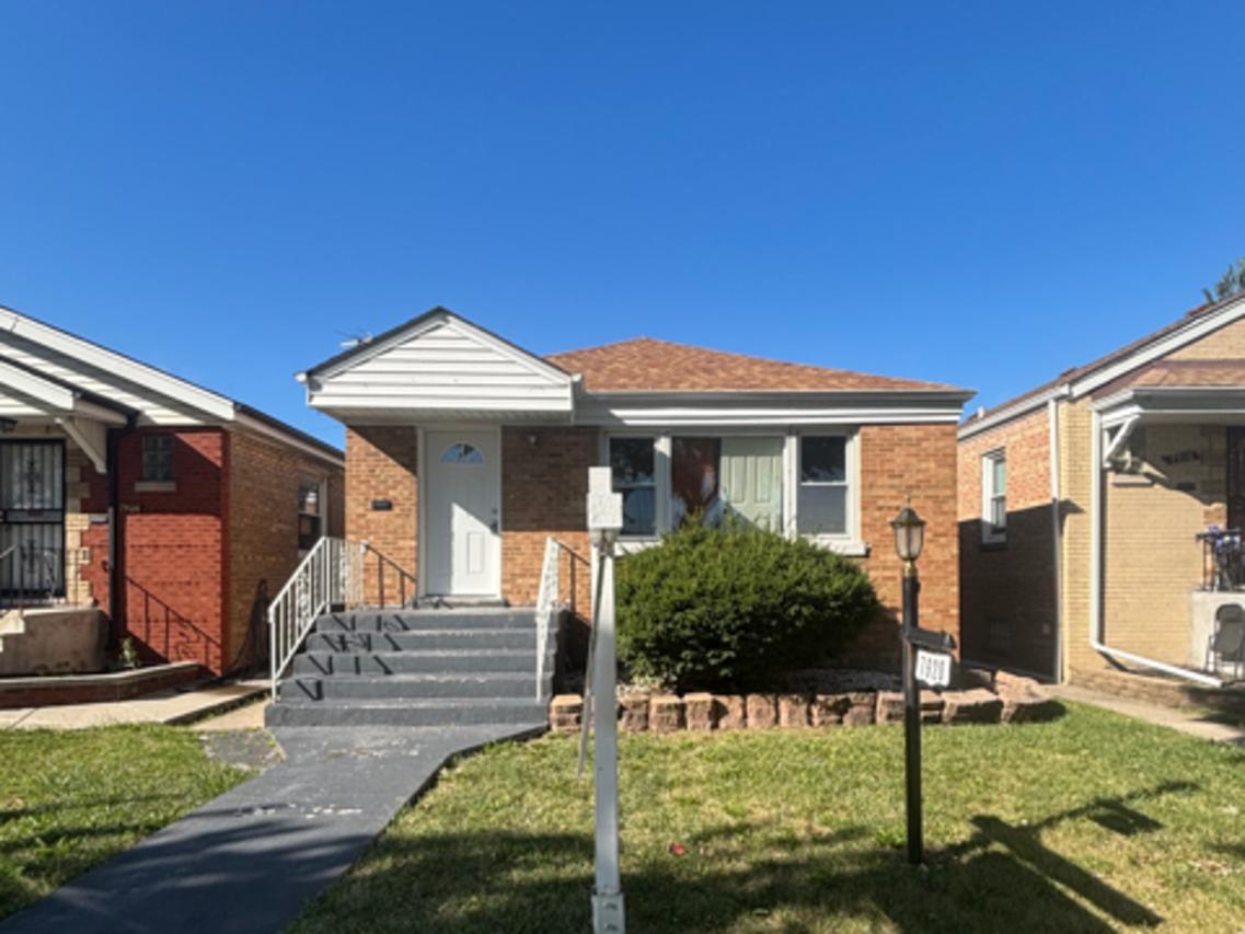 [Address Hidden by Seller], Chicago, IL 60652