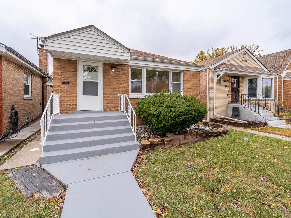[Address Hidden by Seller], Chicago, IL 60652
