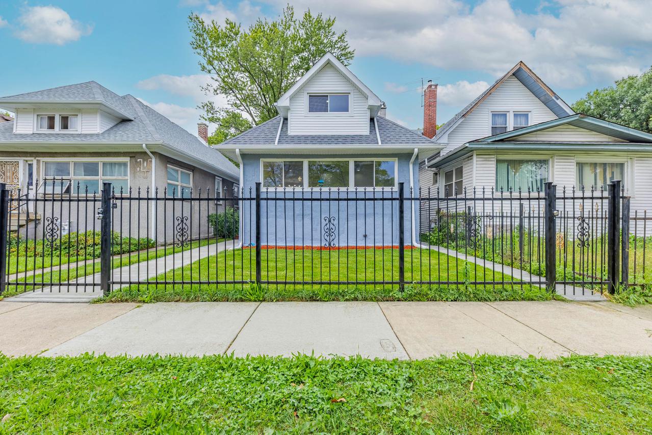 1054 N Latrobe Ave., Chicago, IL 60651