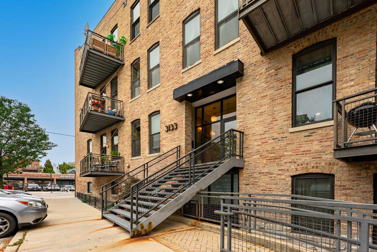 3133 N Lakewood Ave. #2E, Chicago, IL 60657