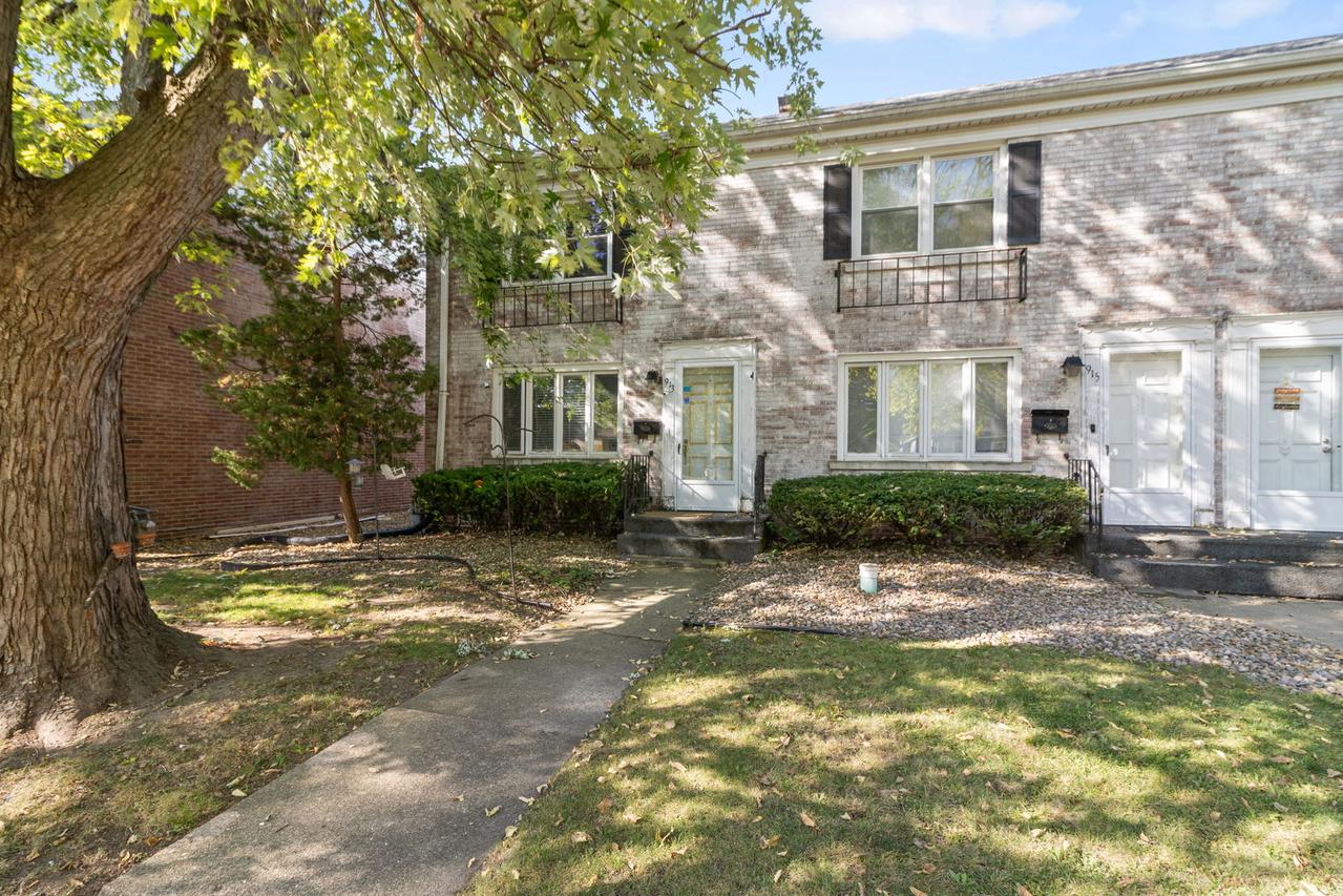 913 N Raynor Ave., Joliet, IL 60435