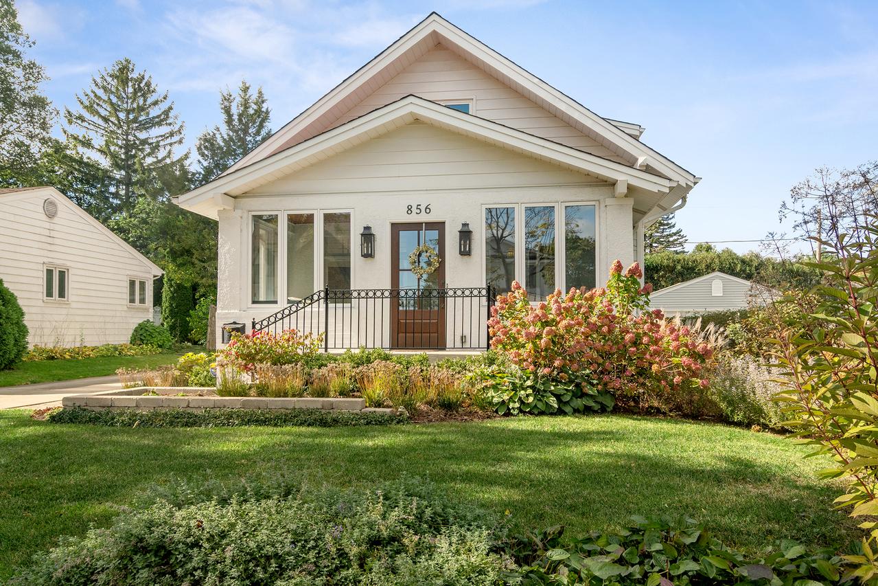 856 Oakwood Ave., Lake Forest, IL 60045
