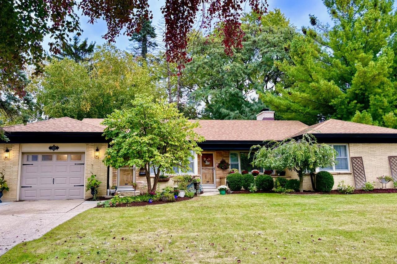 [Address Hidden by Seller], Elgin, IL 60123