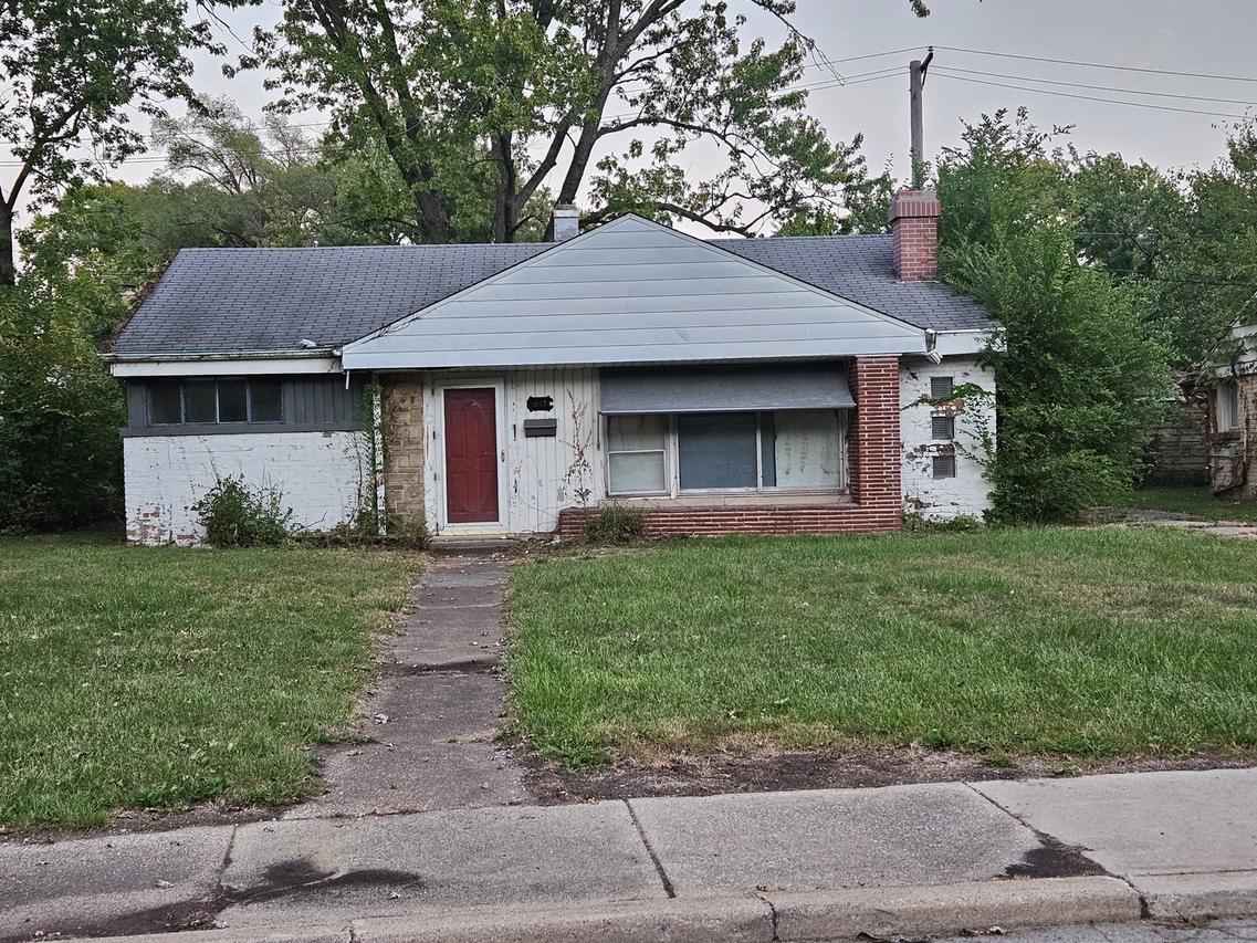 1647 Shirley Dr., Calumet City, IL 60409