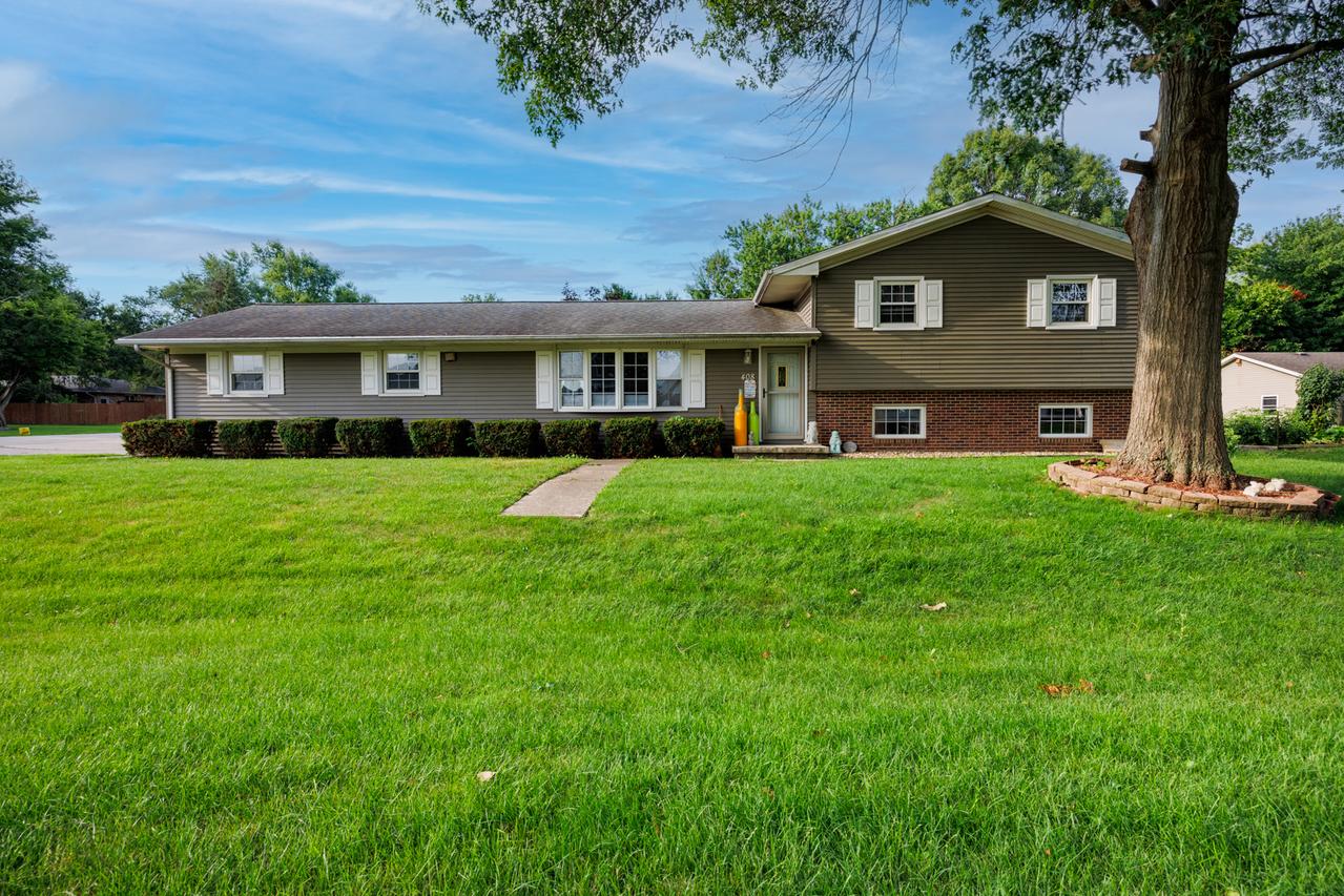 408 W Randolph St., Heyworth, IL 61745