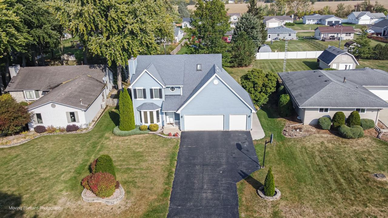 501 Erma Dr., Somonauk, IL 60552