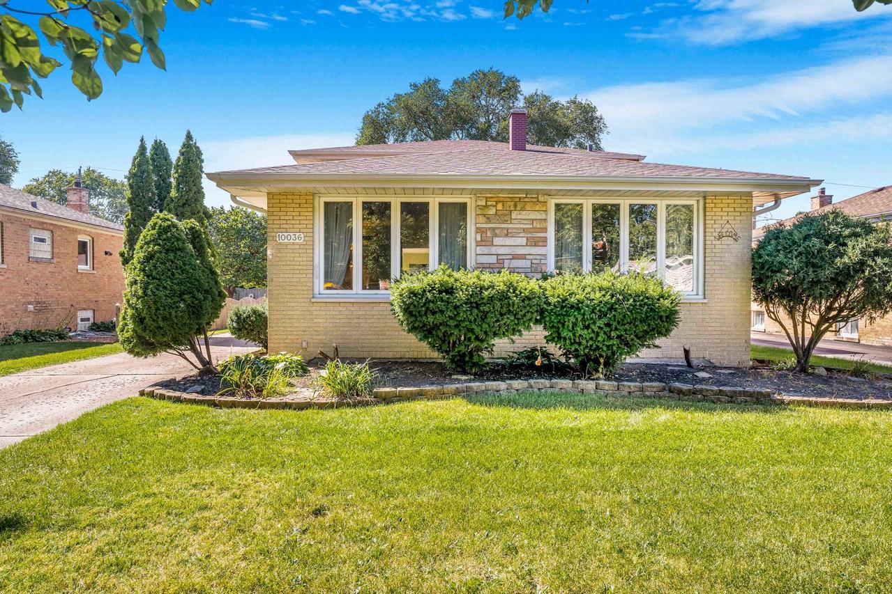 10036 S Kolin Ave., Oak Lawn, IL 60453